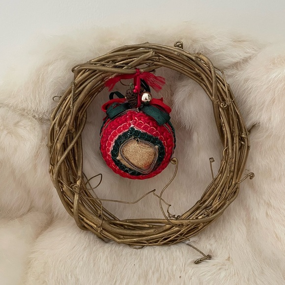 Two Vintage Grapevine Wreath Ornaments - Picture 1 of 5